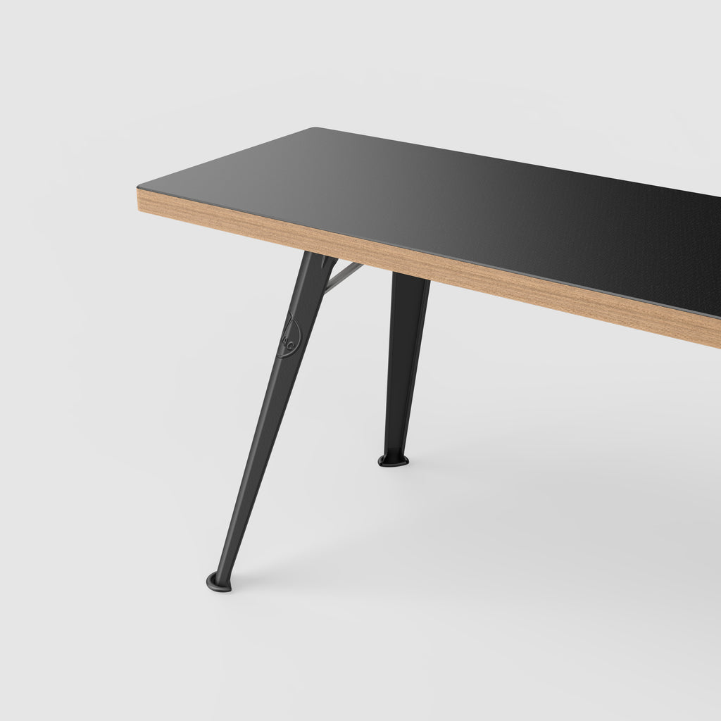 Bench – Model B2